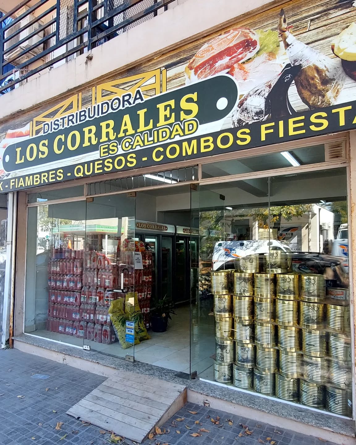 SE VENDE FONDO DE COMERCIO EN COLÓN - foto 1