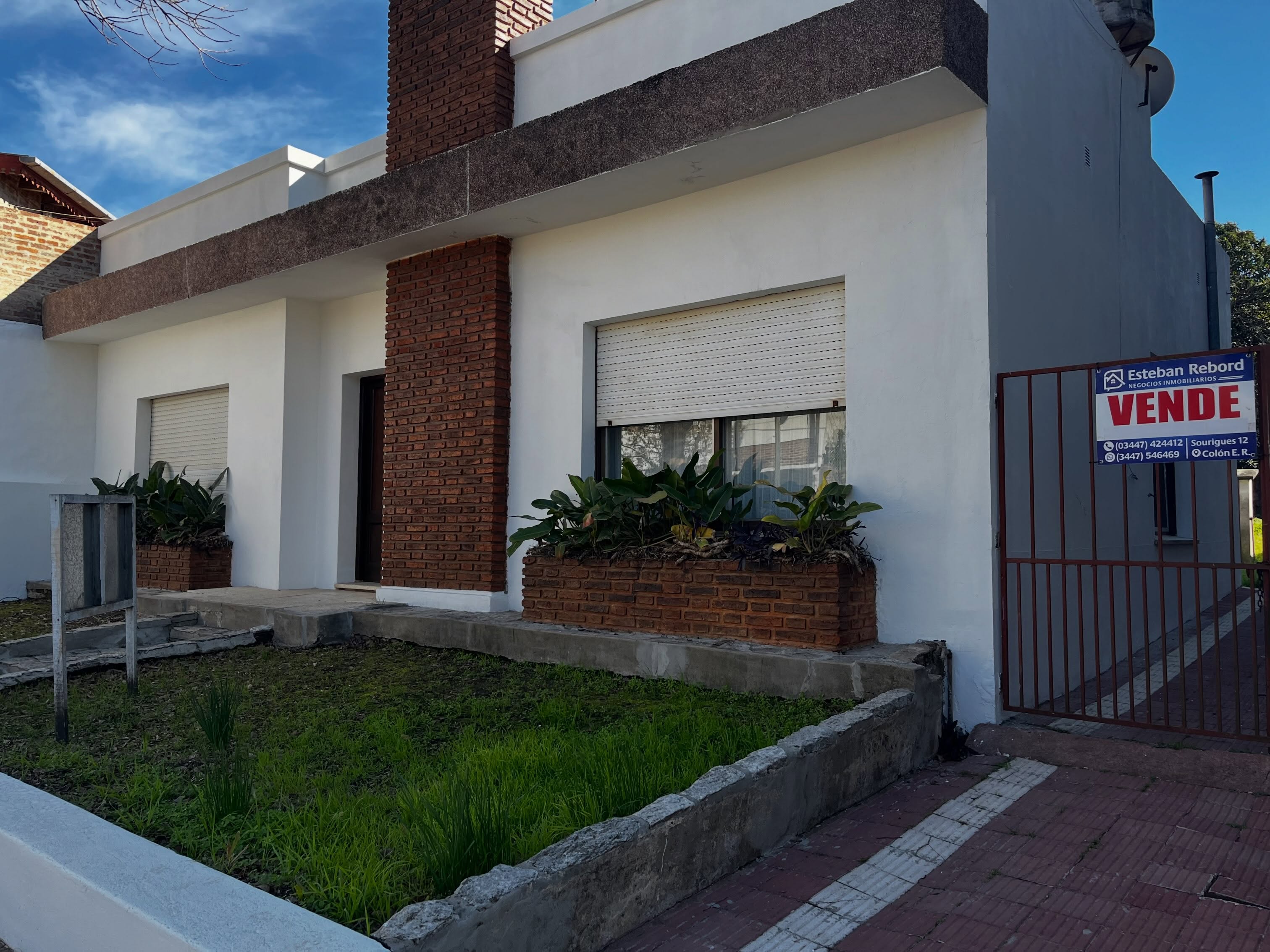 Se vende importante casa en Colón - foto 1