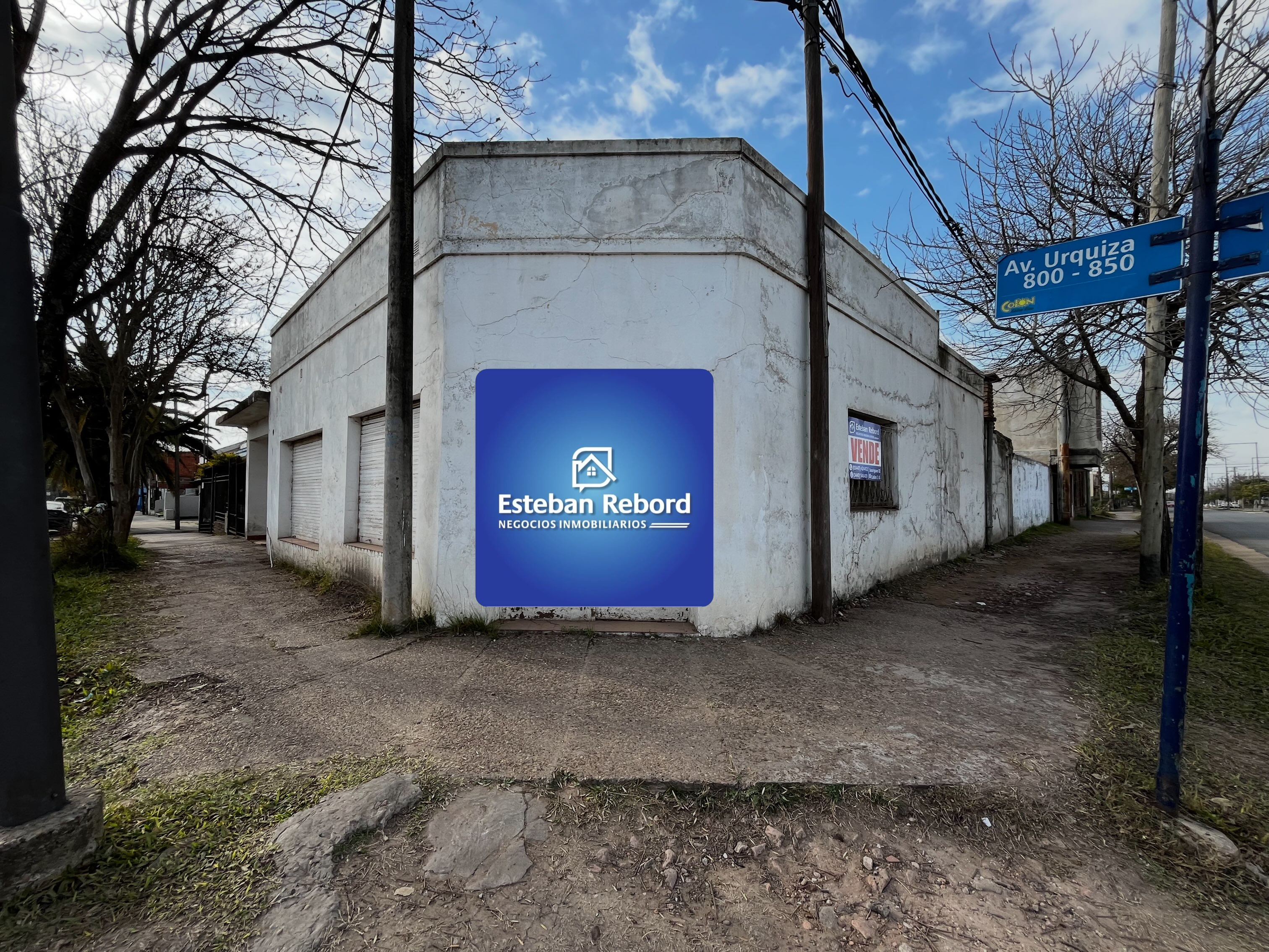 SE VENDE IMPORTANTE ESQUINA DE COLÓN - foto 1