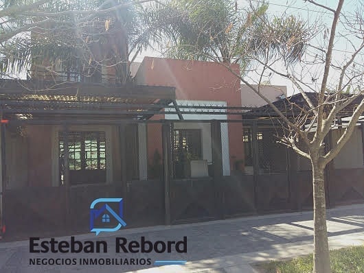 SE VENDE IMPORTANTE CASA - foto 1