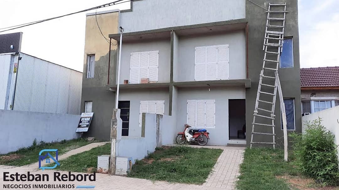 SE VENDEN DOS DUPLEX A ESTRENAR - foto 1