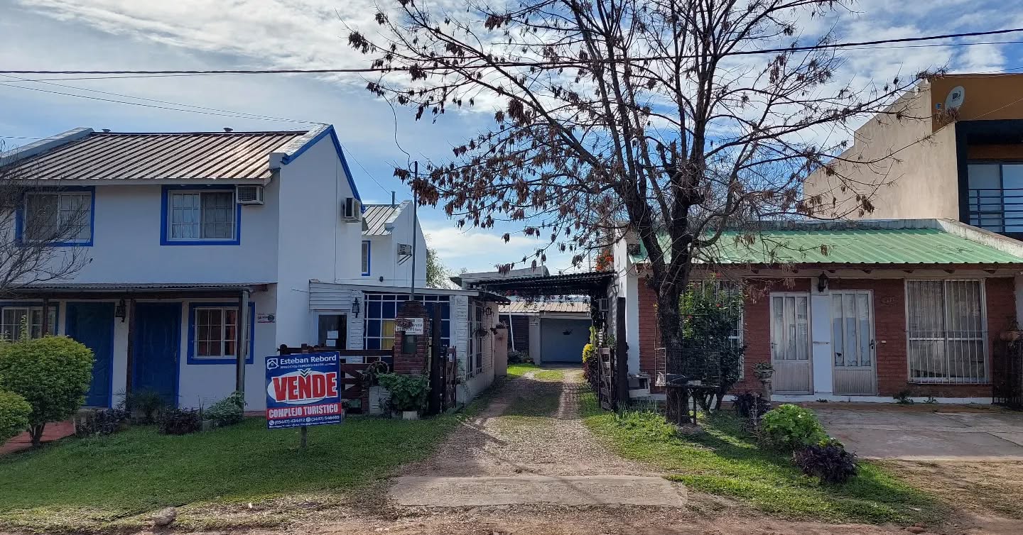 SE VENDE COMPLEJO TURÍSTICO EN BARRIO NORTE DE COLON - foto 1