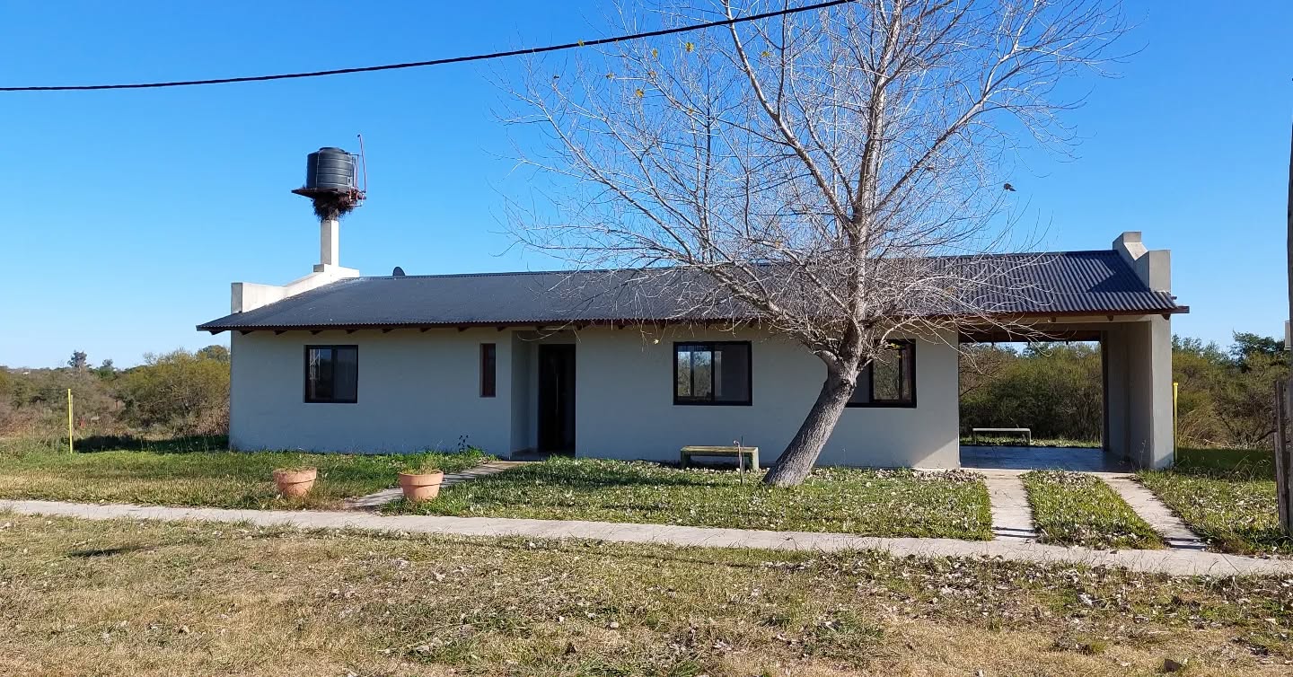 SE VENDEN DOS CASAS EN LOTEO LA CONCORDIA - foto 1