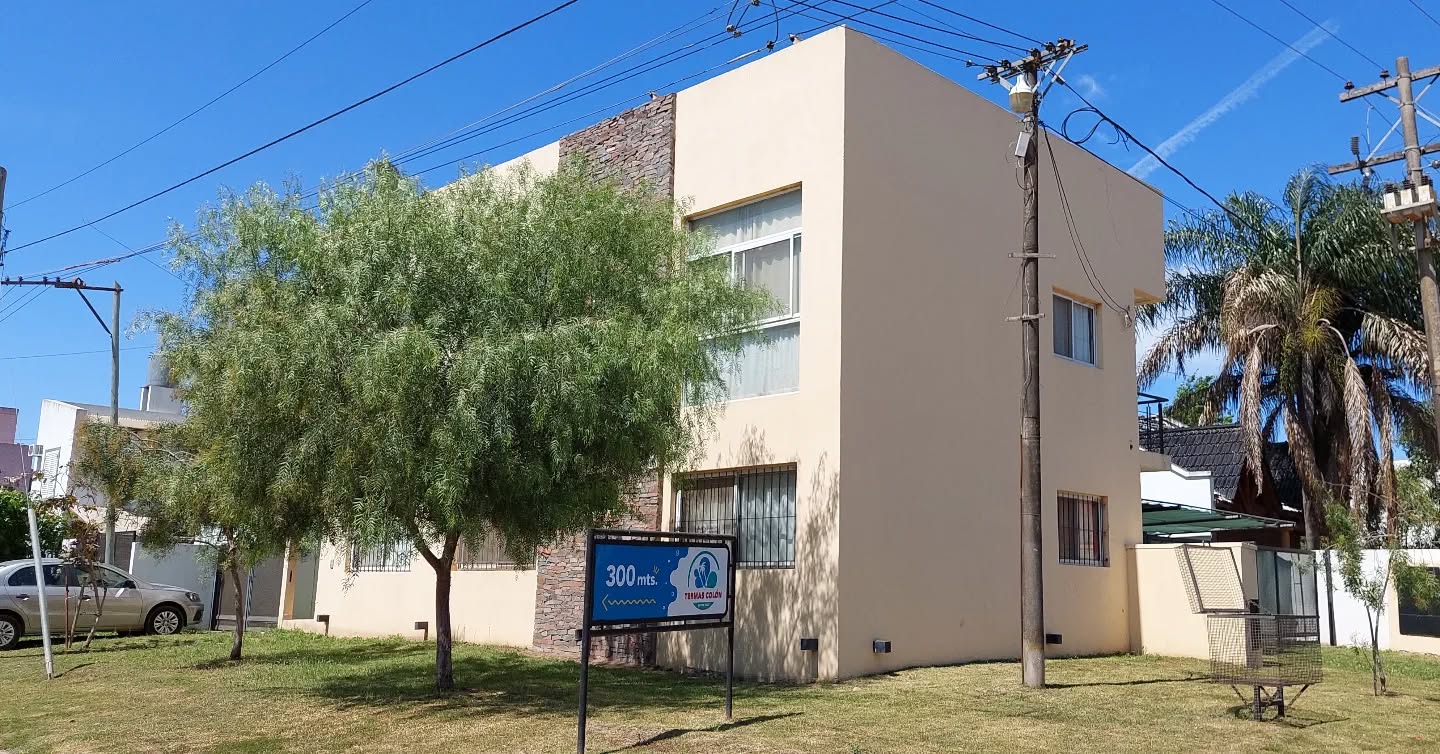SE VENDE MONOAMBIENTE EN COLON - foto 1