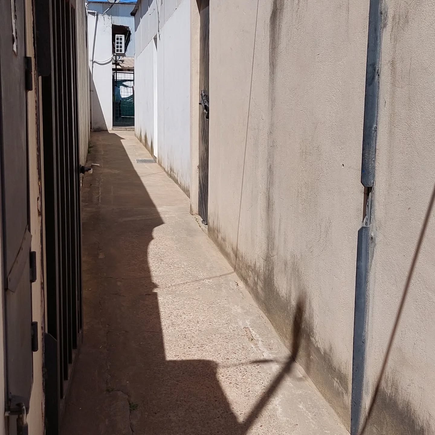 SE VENDE MONOAMBIENTE EN COLON - foto 1