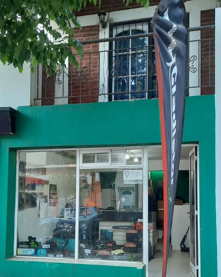 SE VENDE FONDO DE COMERCIO EN COLÓN - foto 1