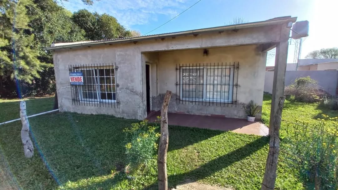 SE VENDE CASA EN BARRIO SAN BERNARDO - foto 1
