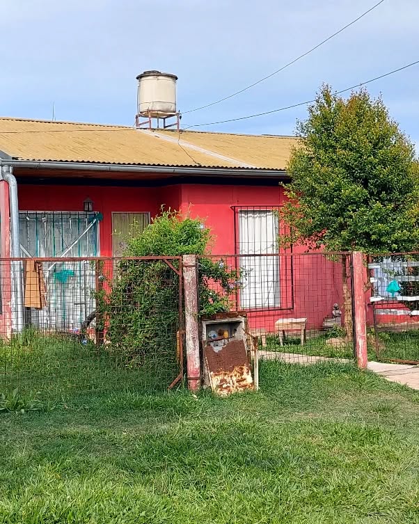 SE VENDE CASA EN LA CIUDAD DE VILLA ELISA - foto 1