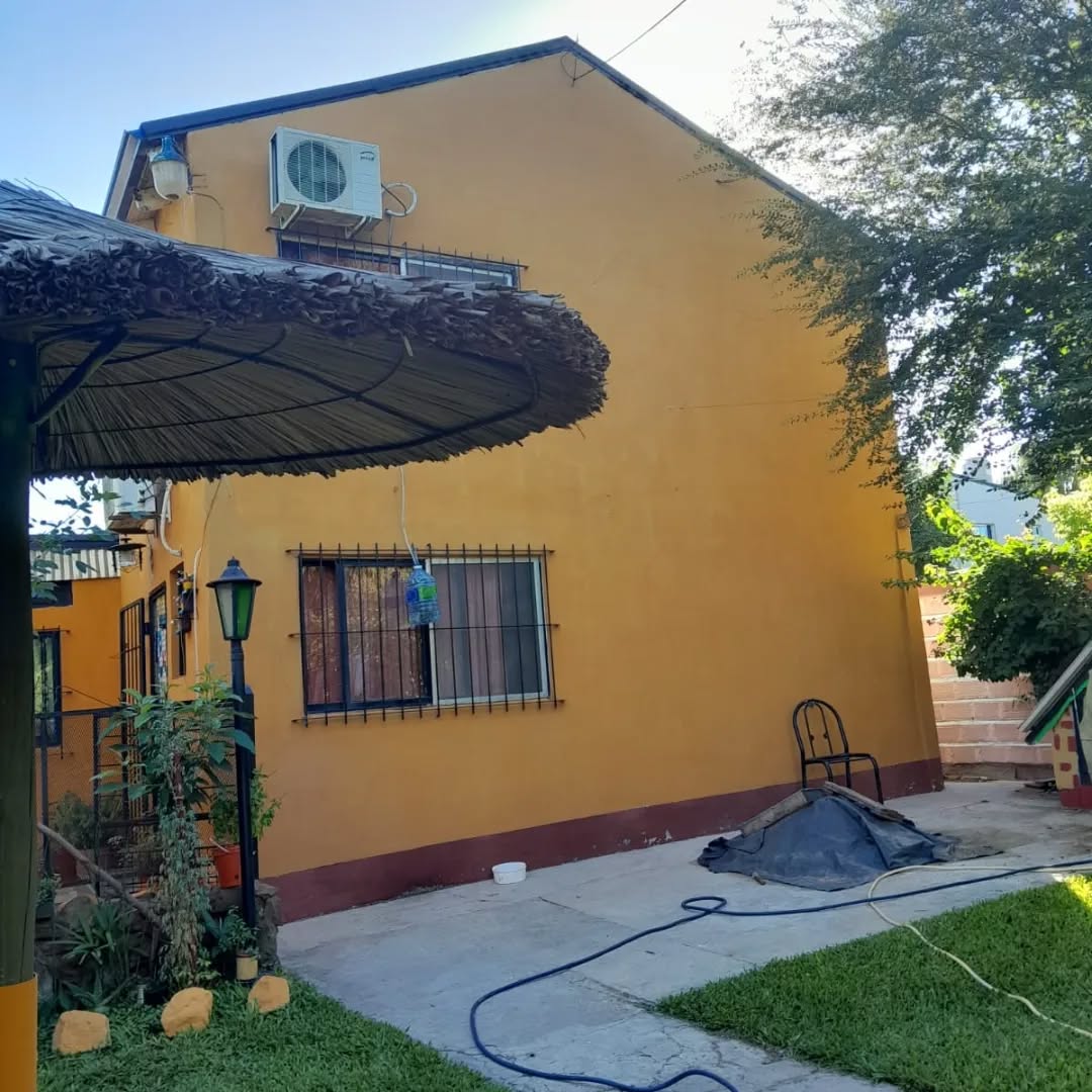 SE VENDE CASA EN COLON - foto 1