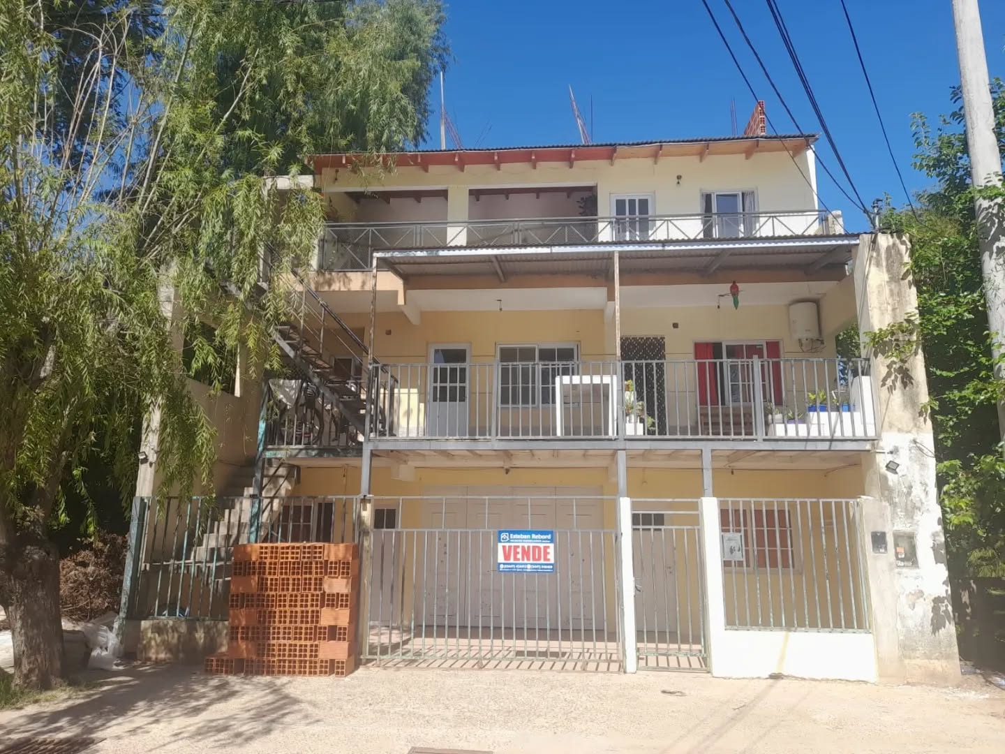 SE VENDE COMPLEJO DE UNIDADES - foto 1