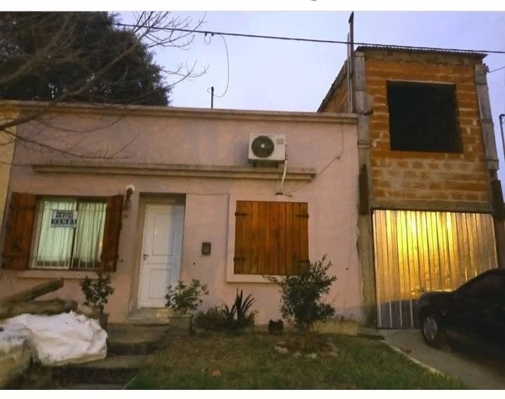 SE VENDE CASA EN COLÓN - foto 1
