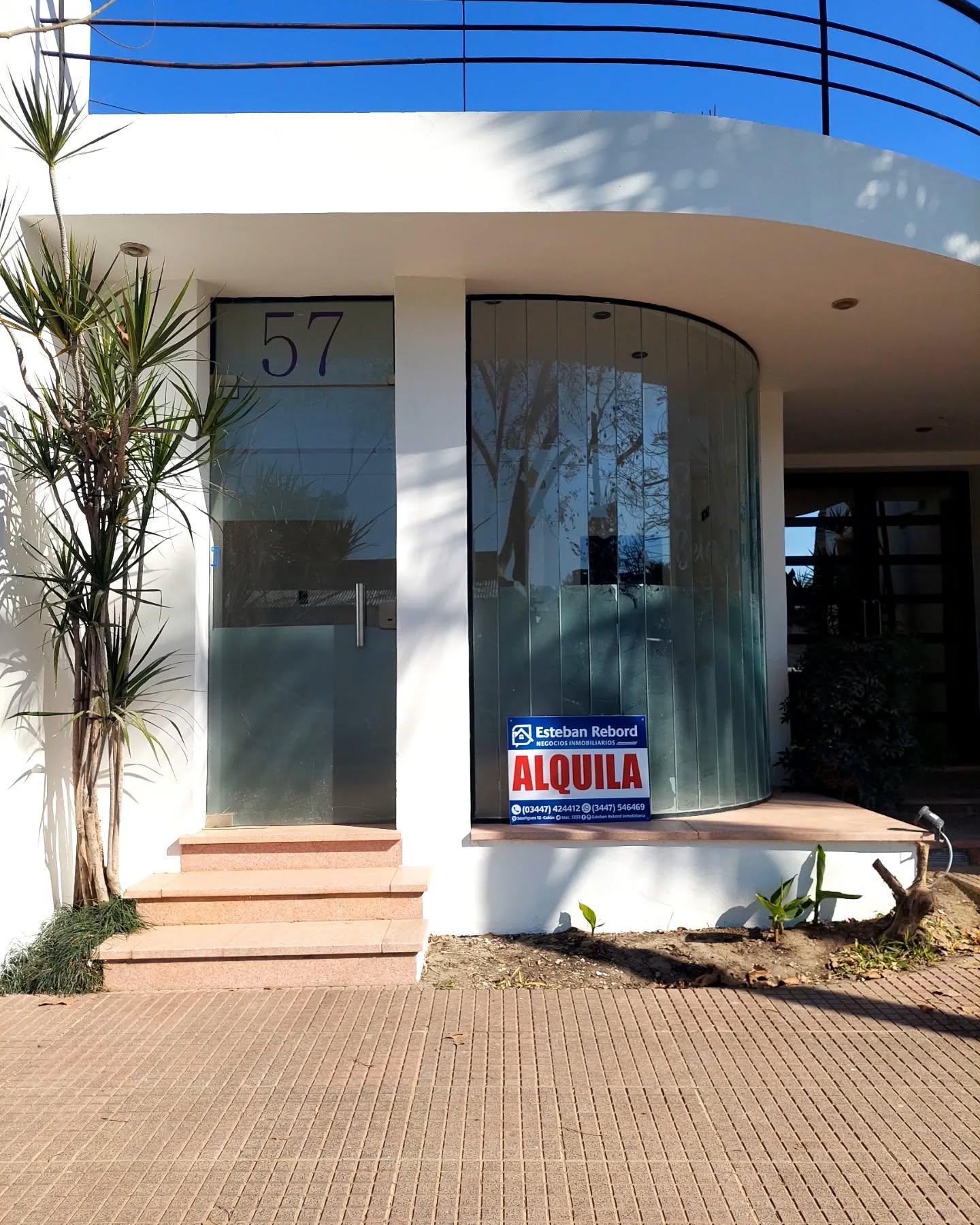 SE ALQUILA LOCAL EN COLÓN - foto 1