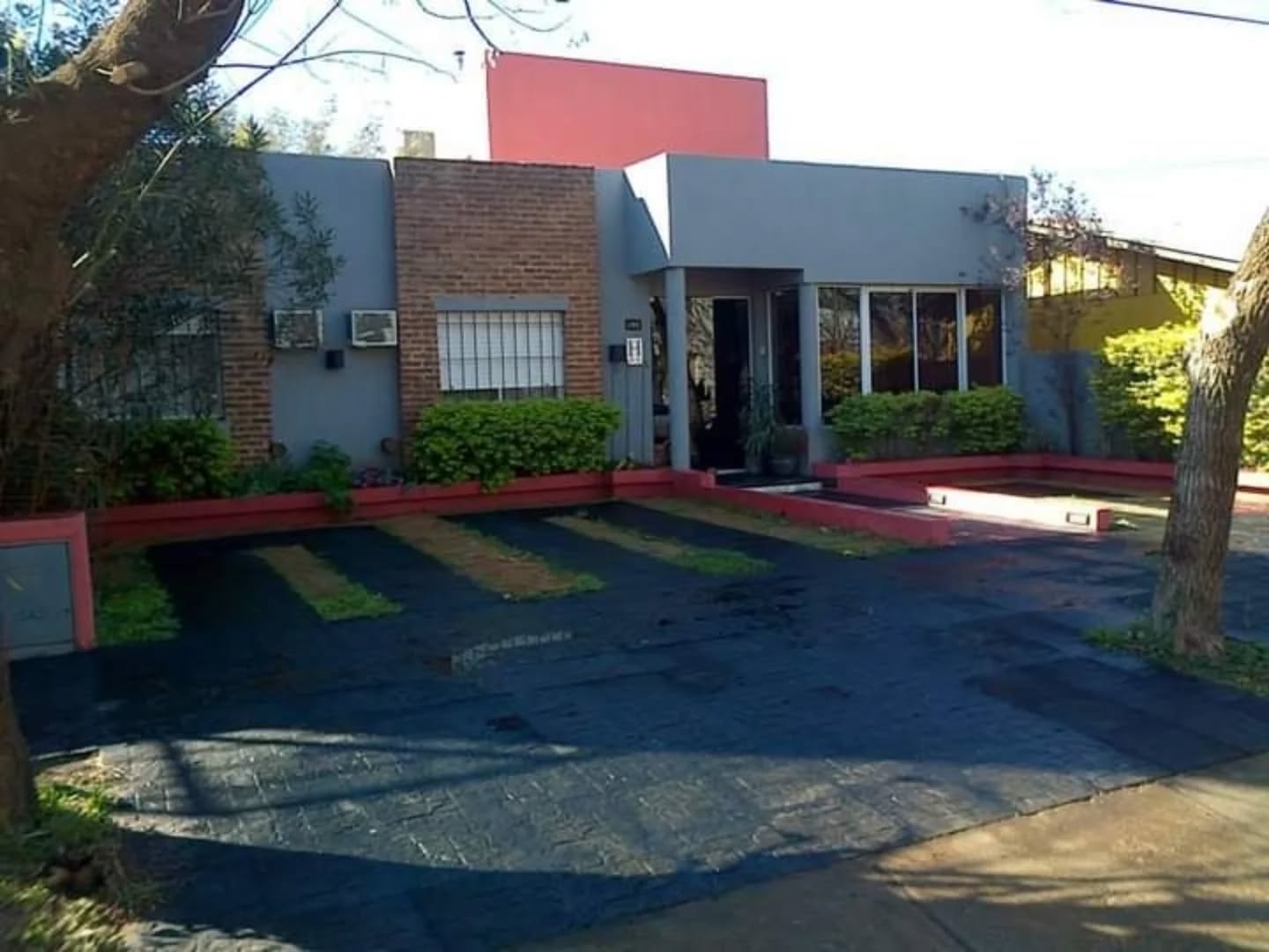 SE VENDE HOSTERIA EN COLÓN - foto 1