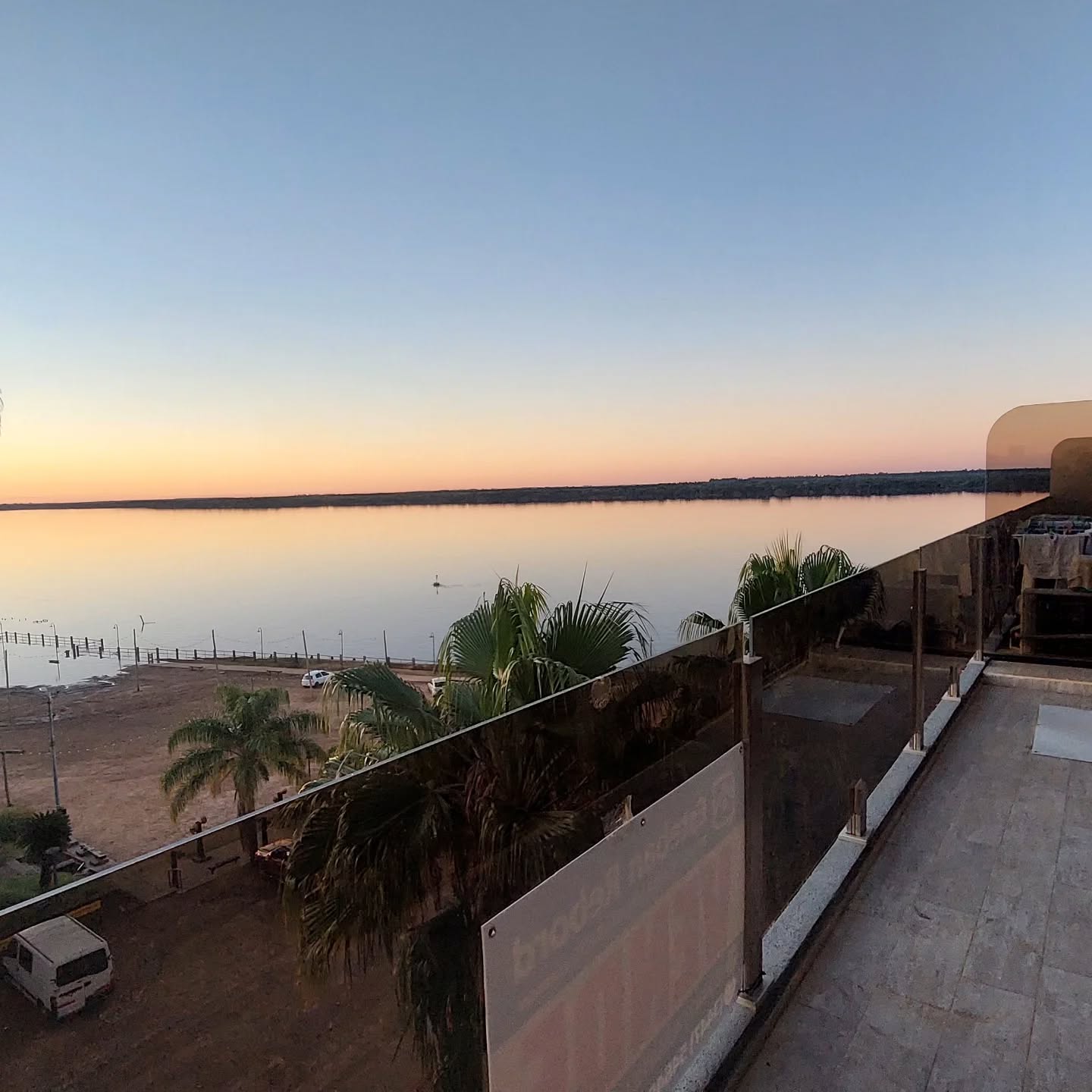 SE VENDEN UNIDADES EN EDIFICIO DEL PUERTO DE COLÓN - foto 1