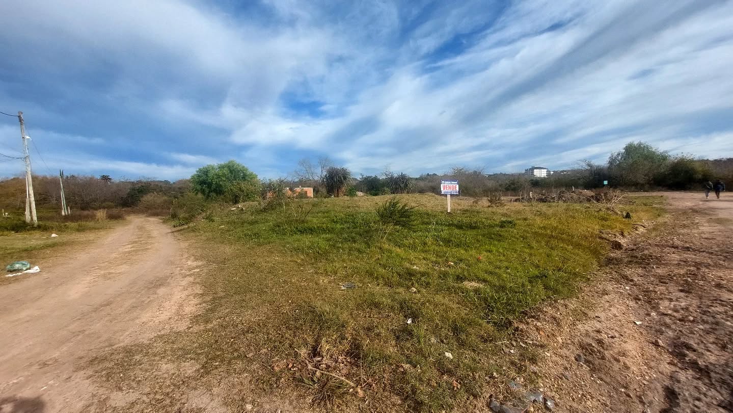 SE VENDE LOTE EN COLÓN - foto 1