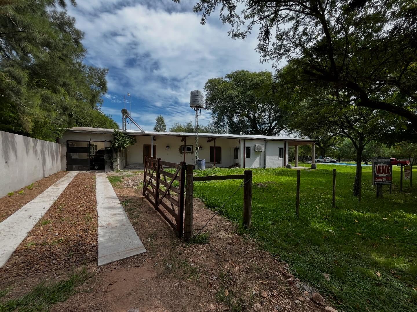 SE VENDE CASA DE CAMPO - foto 1