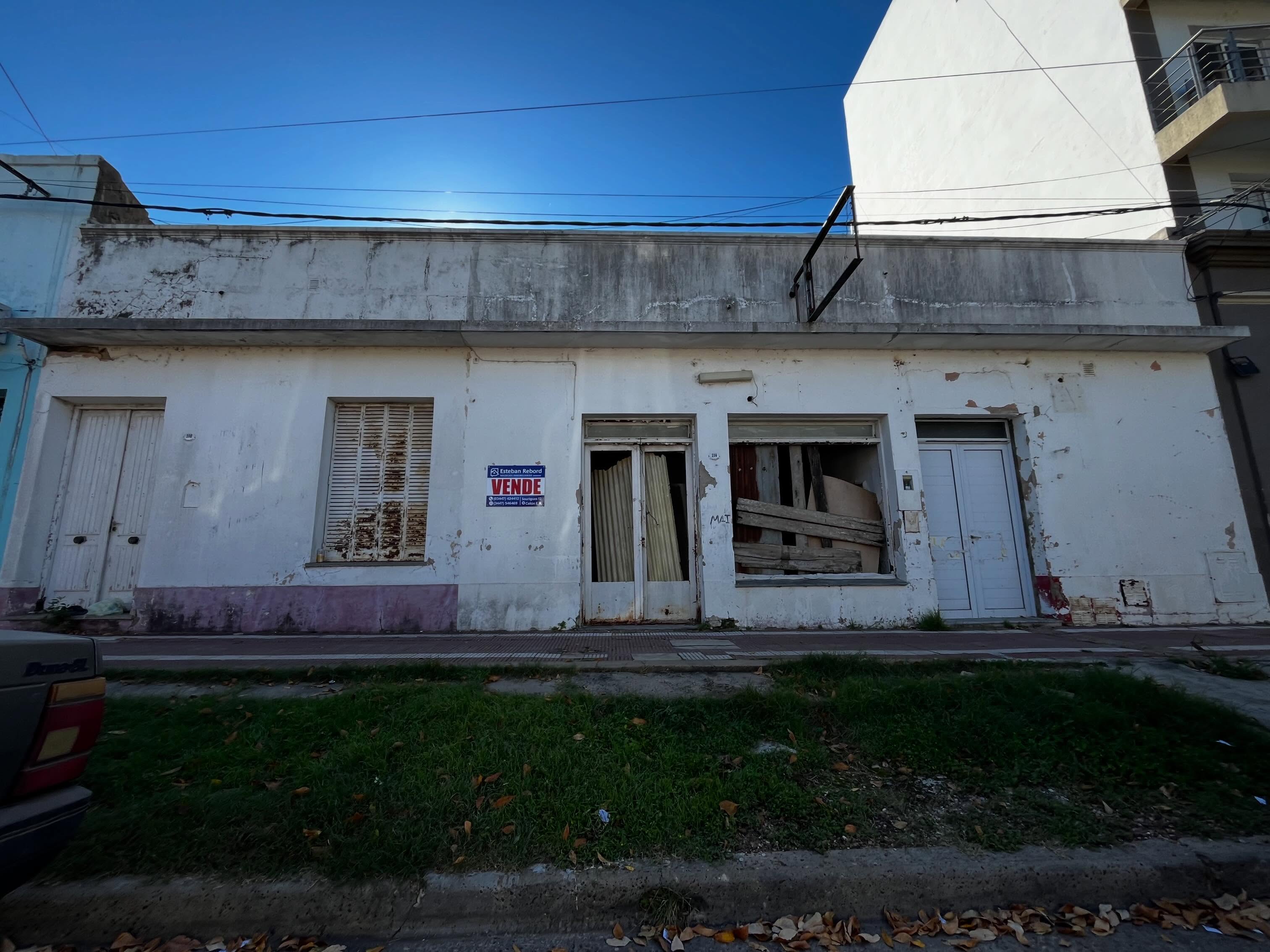 SE VENDE PROPIEDAD EN EL CENTRO DE COLÓN - foto 1