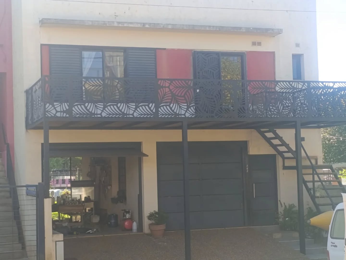 SE VENDE CASA DE DOS PLANTAS - foto 1